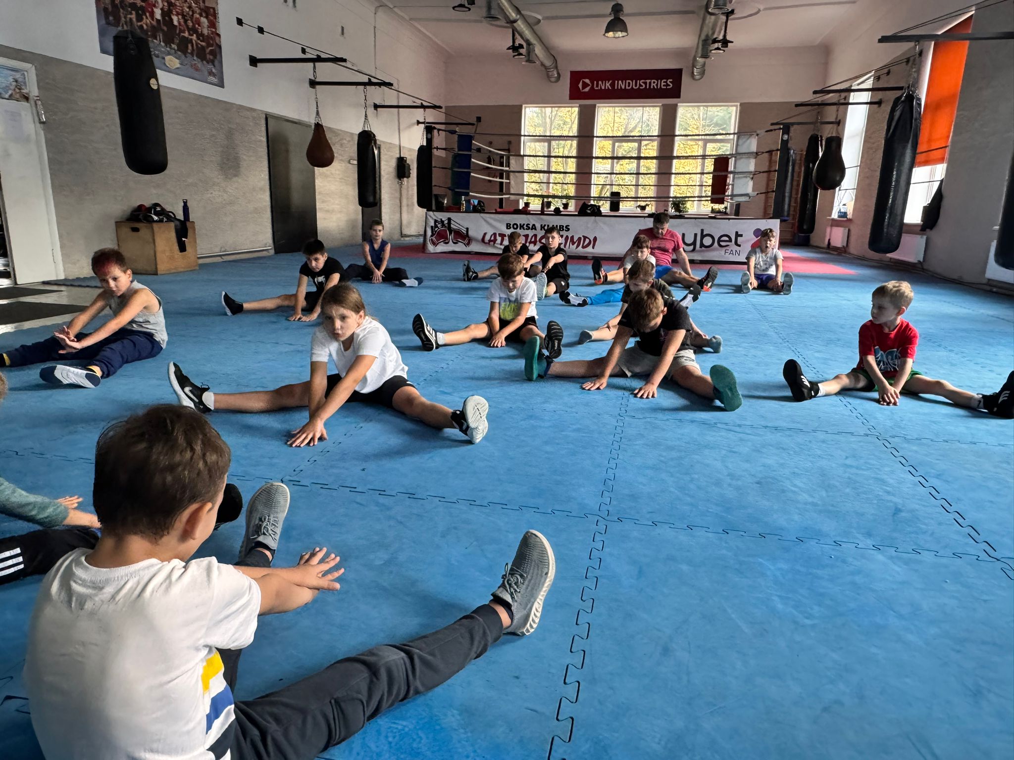 Bērnu bokss - Stiepšanās