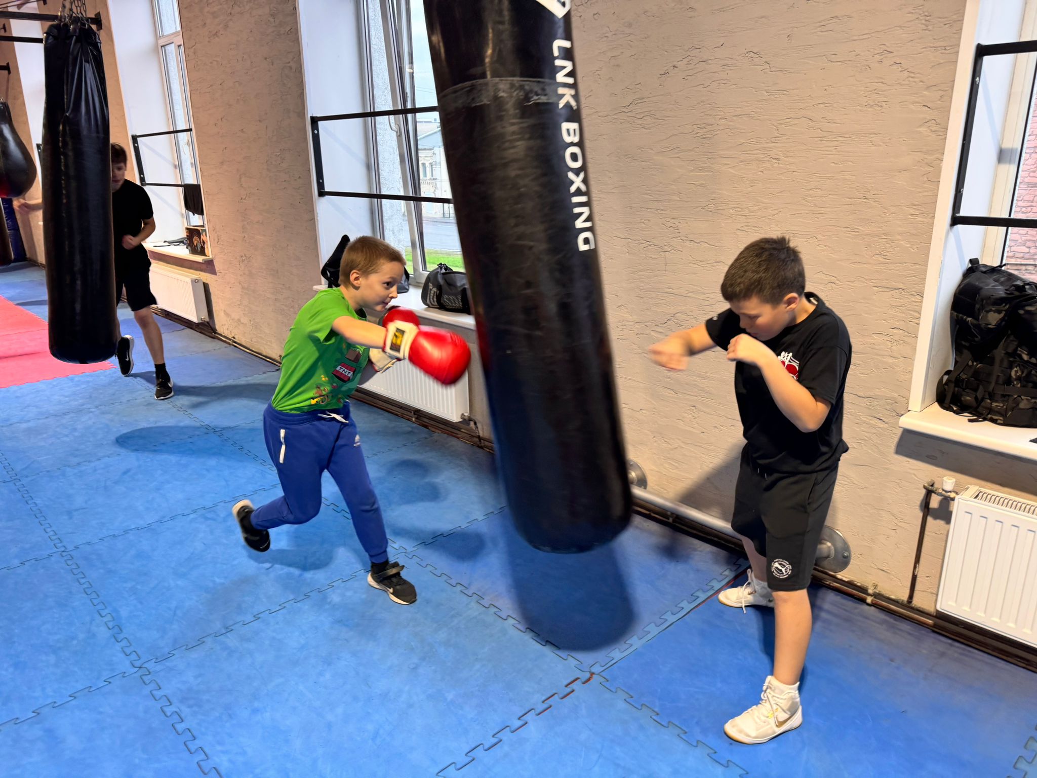 Jauniešu Bokss - Darbs ar boksa maisu