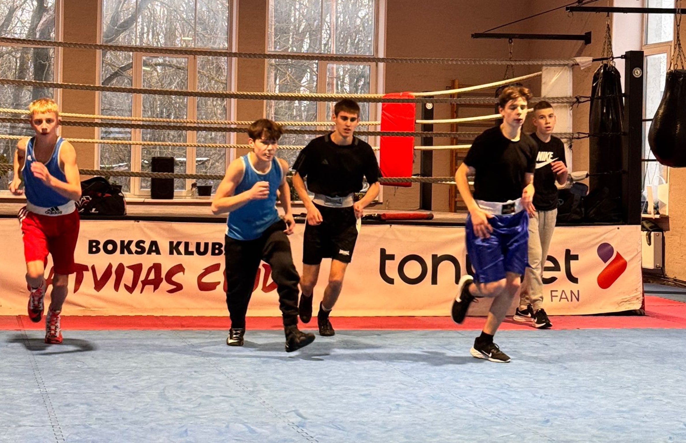 Jauniešu bokss - iesildīšanās