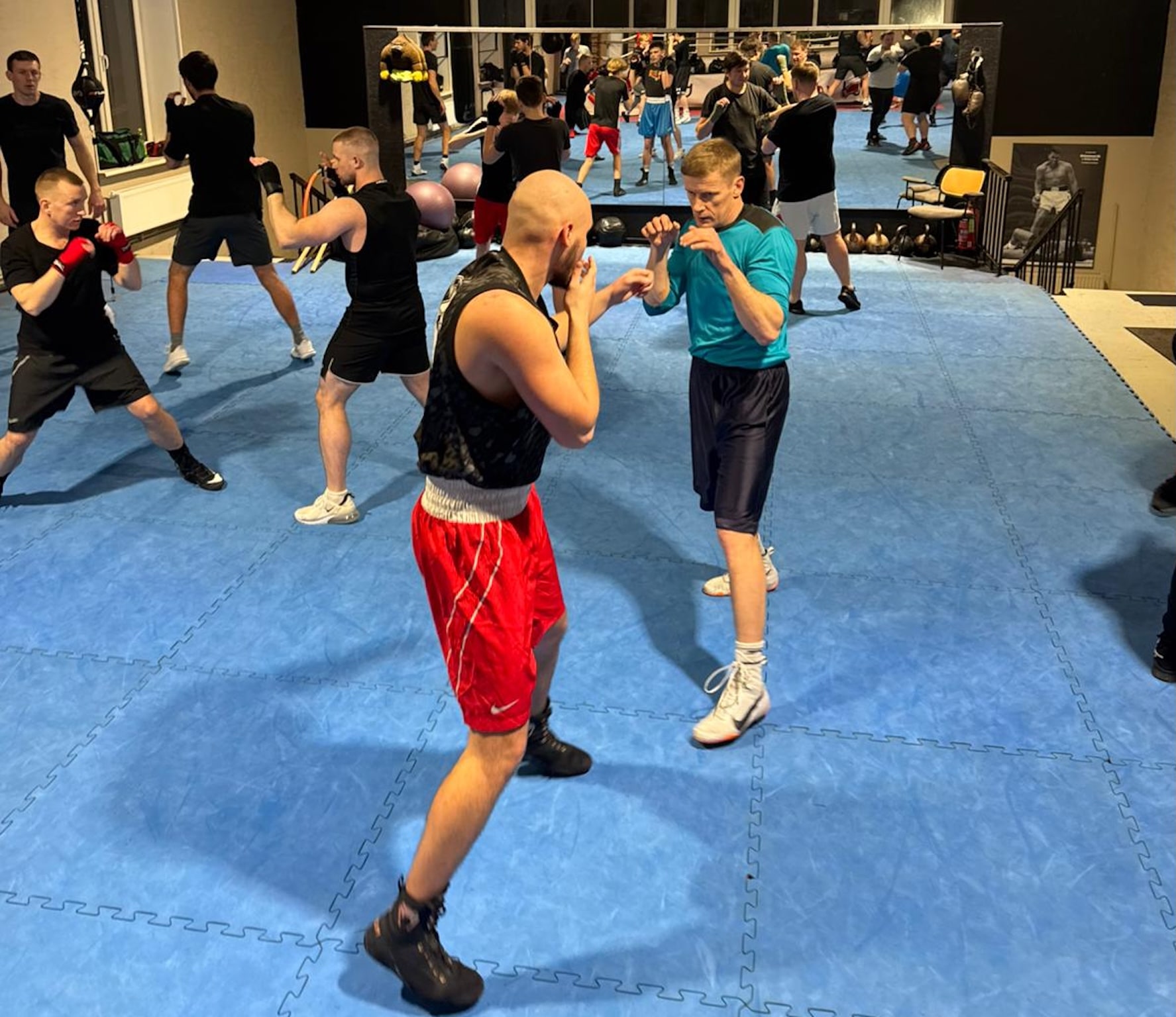 Pieauguso Bokss - darbs pāros